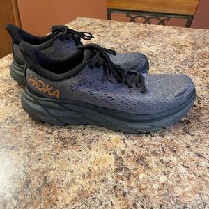 Womens Hoka Clifton 8